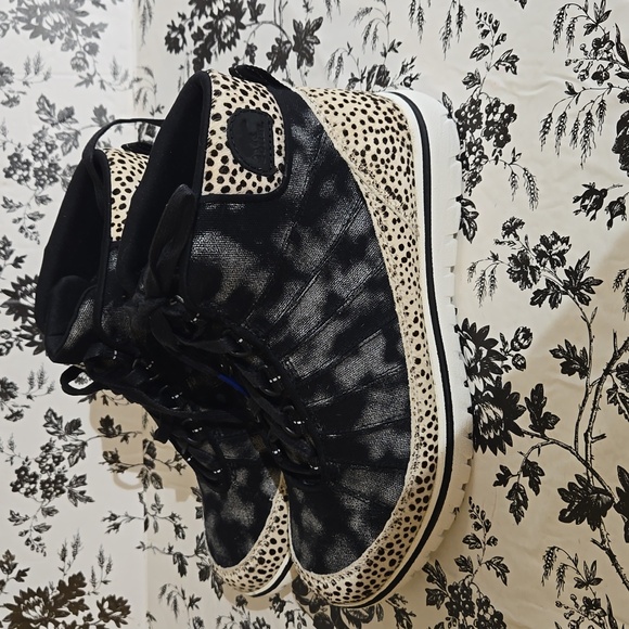 Sorel  shoe  b83 - Picture 4 of 10